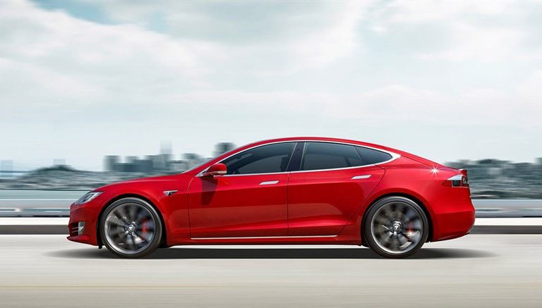 Tesla Model S Noleggio a lungo termine
