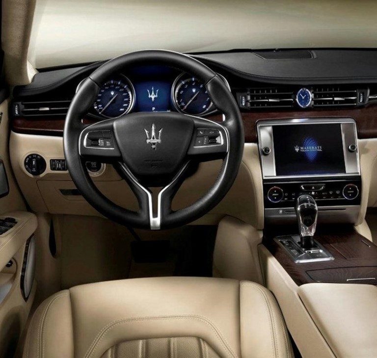Maserati Levante interni