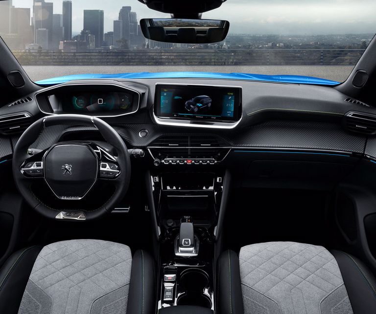 PEUGEOT 2008 E 100kw ActivePack (Elettrico) a noleggio