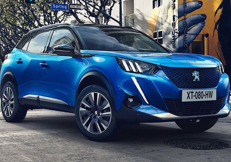 PEUGEOT 2008 E 100kw ActivePack (Elettrico) a noleggio
