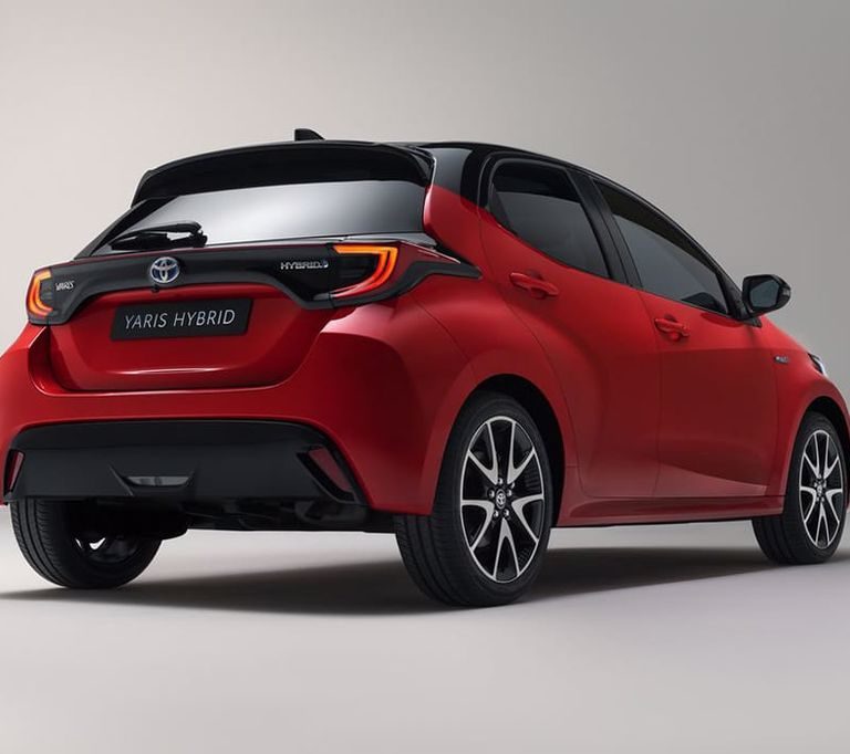 Toyota Yaris Hybrid a noleggio