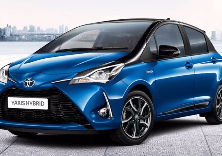 Toyota Yaris Hybrid a noleggio